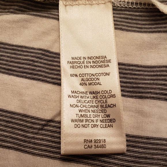 Woman's Juicy Couture striped top NWT - Picture 4 of 6